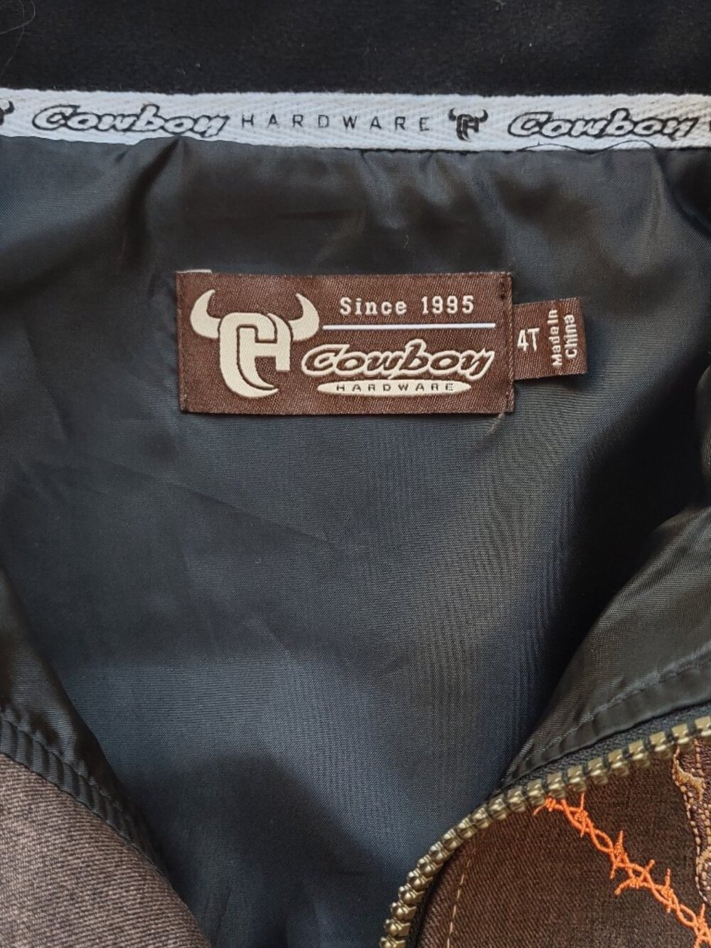 Cowboy Hardware Steer Head Vest Boy Size 4T Chocolate Brown Western Rustic NWOT - Picture 8 of 10